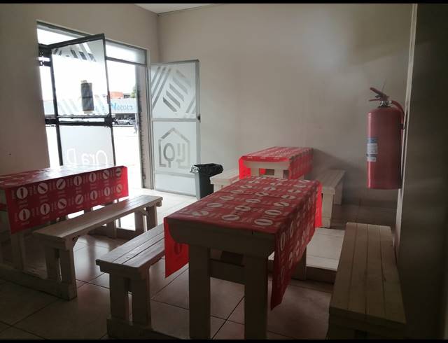 573M² BUSINESS FOR SALE IN RUSTENBURG CENTRAL